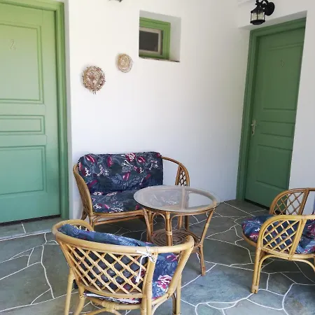 Madilides Platis Gialos (Sifnos)