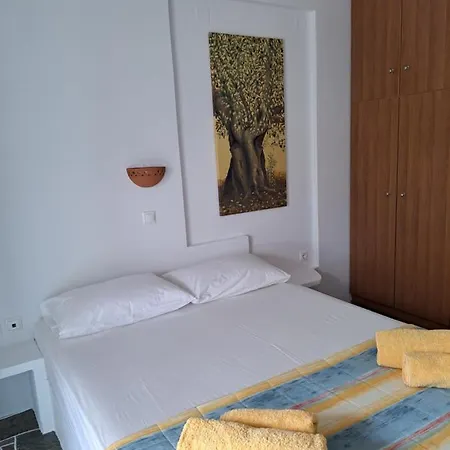 Madilides Platis Gialos (Sifnos)