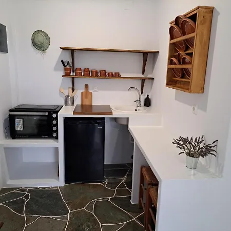 Madilides Platis Gialos (Sifnos)