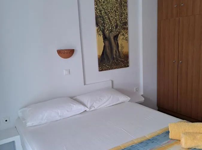 Madilides Platis Gialos (Sifnos)